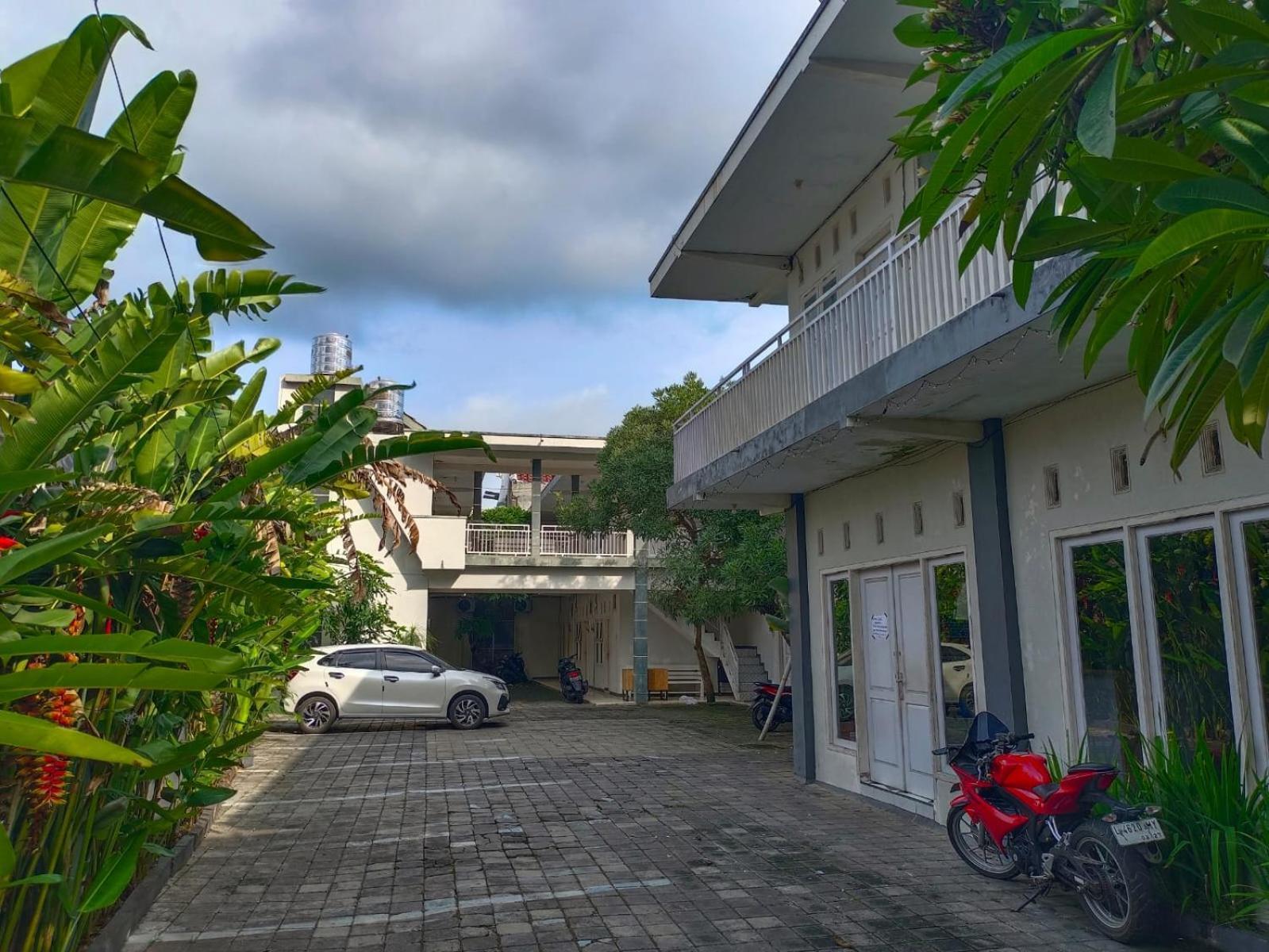 Oemah Jawa Guesthouse Jembel Buitenkant foto