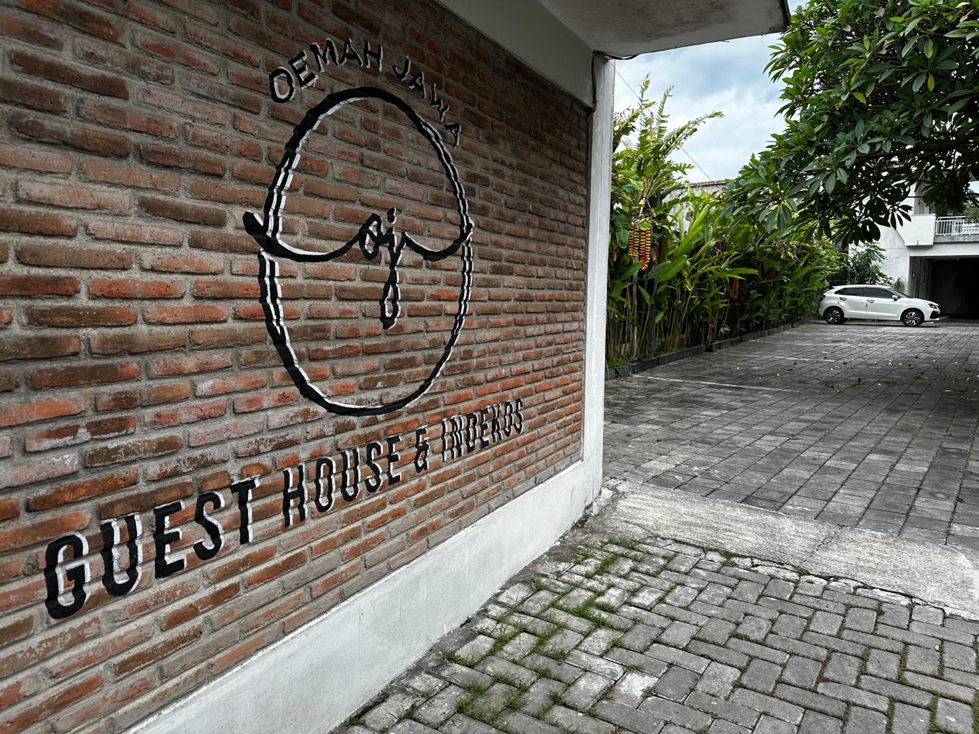 Oemah Jawa Guesthouse Jembel Buitenkant foto